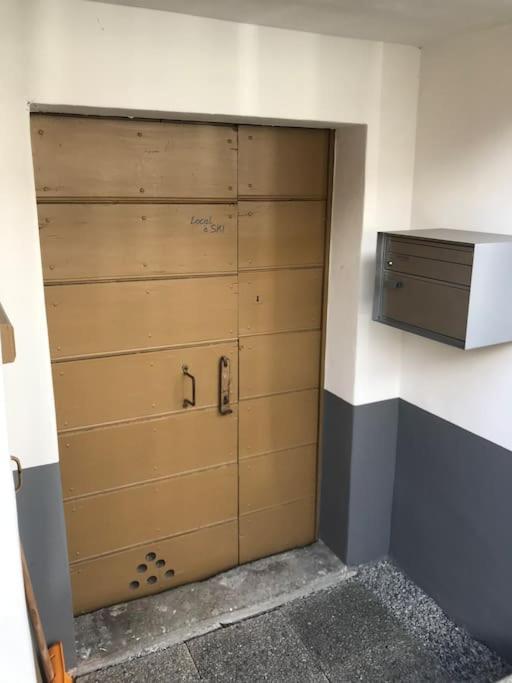 La Maisonnette : Charmante Maison Independante Salgesch المظهر الخارجي الصورة